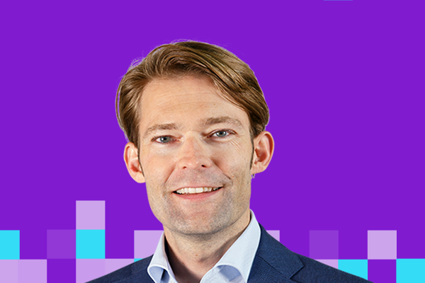 Headshot of Otto Sleeking