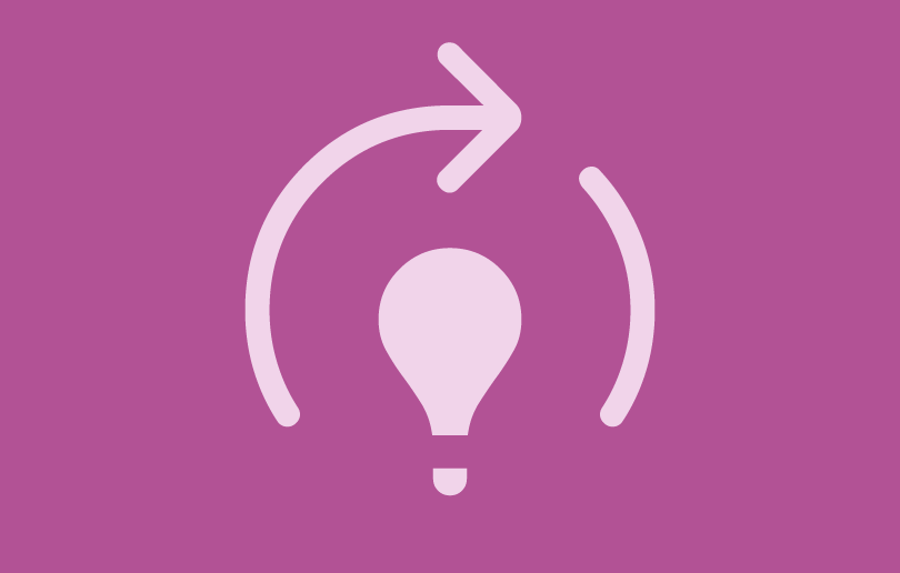 White lightbulb icon against a pink backdrop, with a white arrow icon circling around it.